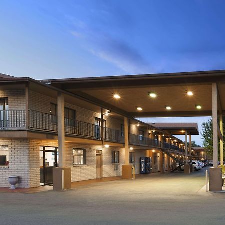 Days Inn By Wyndham Cortez Dış mekan fotoğraf