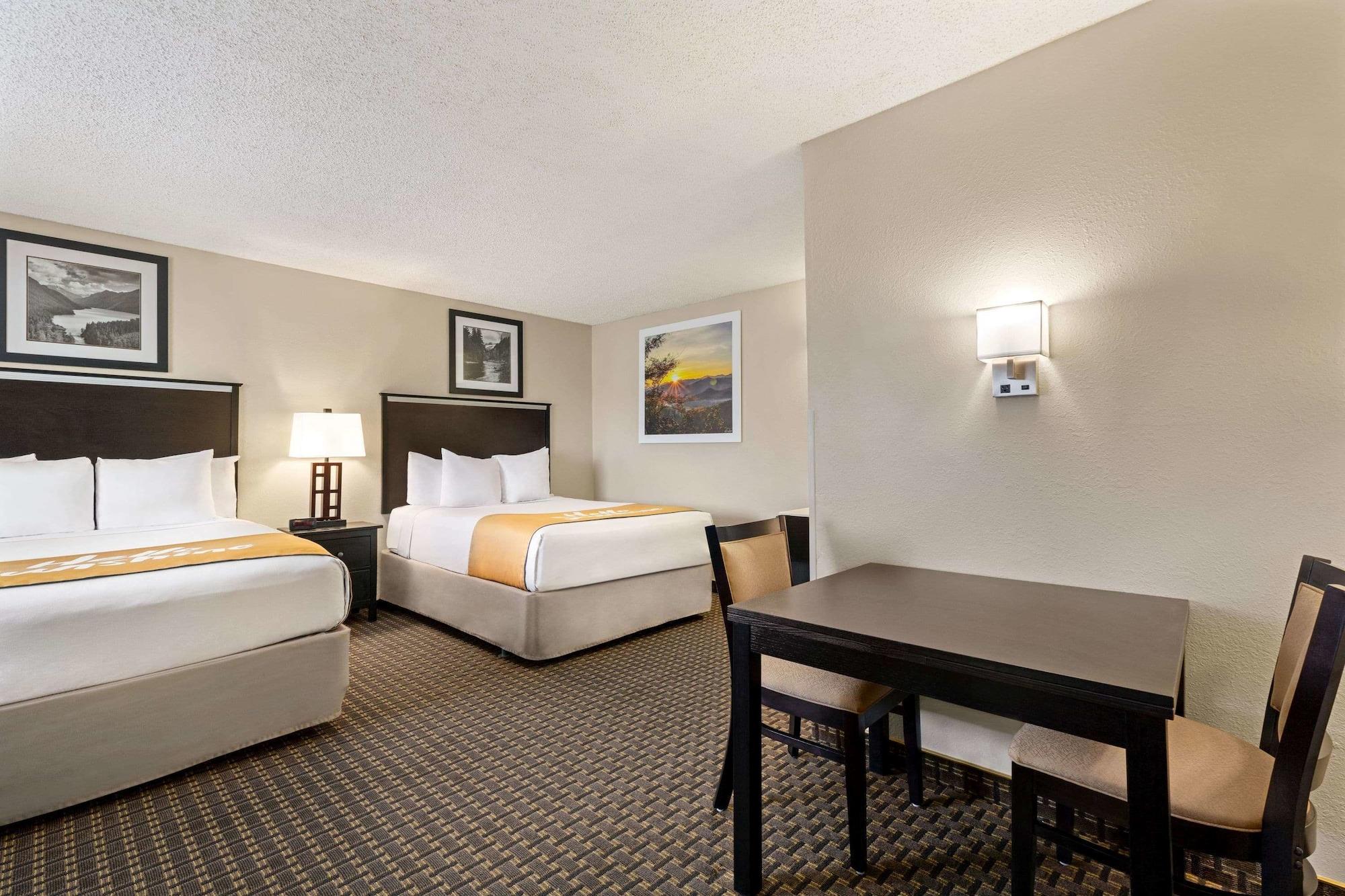 Days Inn By Wyndham Cortez Dış mekan fotoğraf