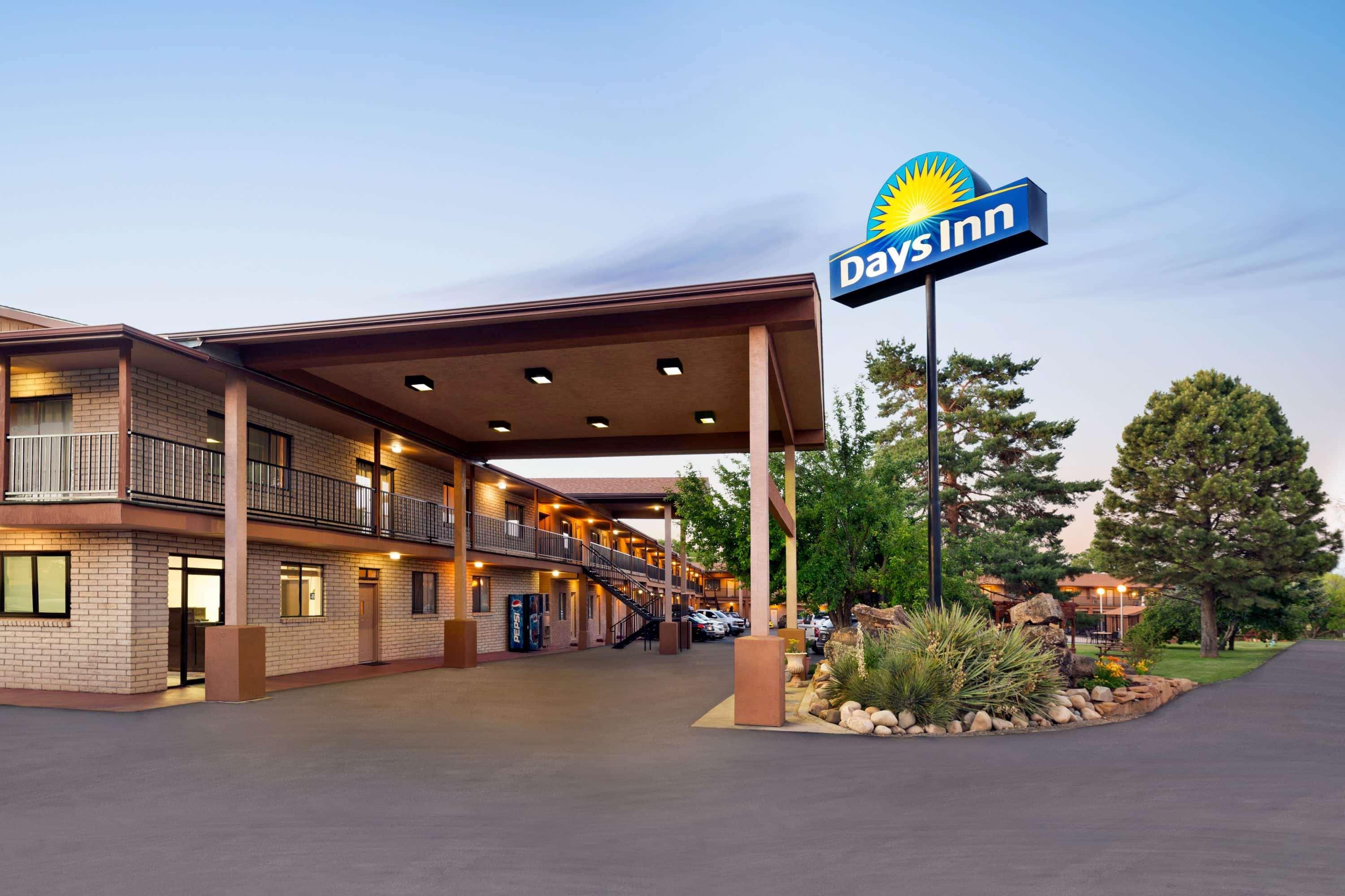 Days Inn By Wyndham Cortez Dış mekan fotoğraf